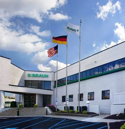 Attorney Buzbee represents a class of plaintiffs in ceramic-coated replacement knees.